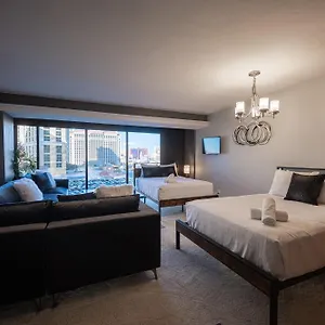 Iconic Vegas Views - 6 Comfy Beds, No Fees, Center Strip! Las Vegas